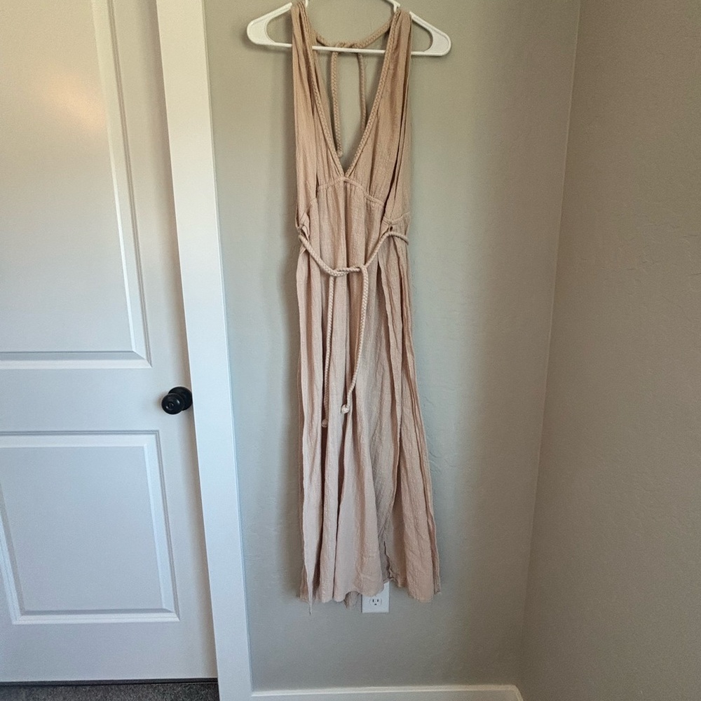Elegant Cream Maxi Dress